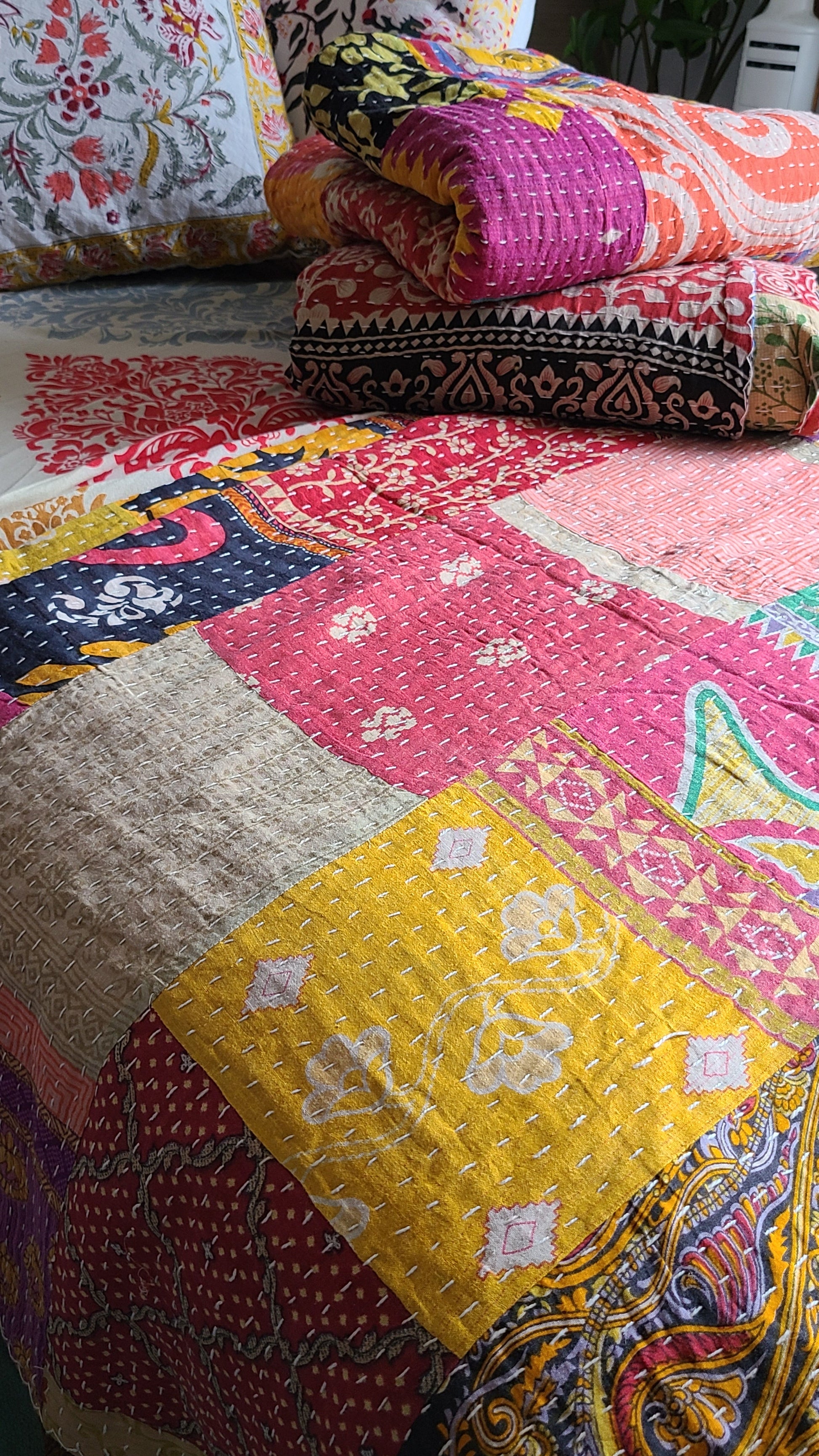 Thrift Kantha Quilt : A Tapestry of Indian Craftsmanship - My Store