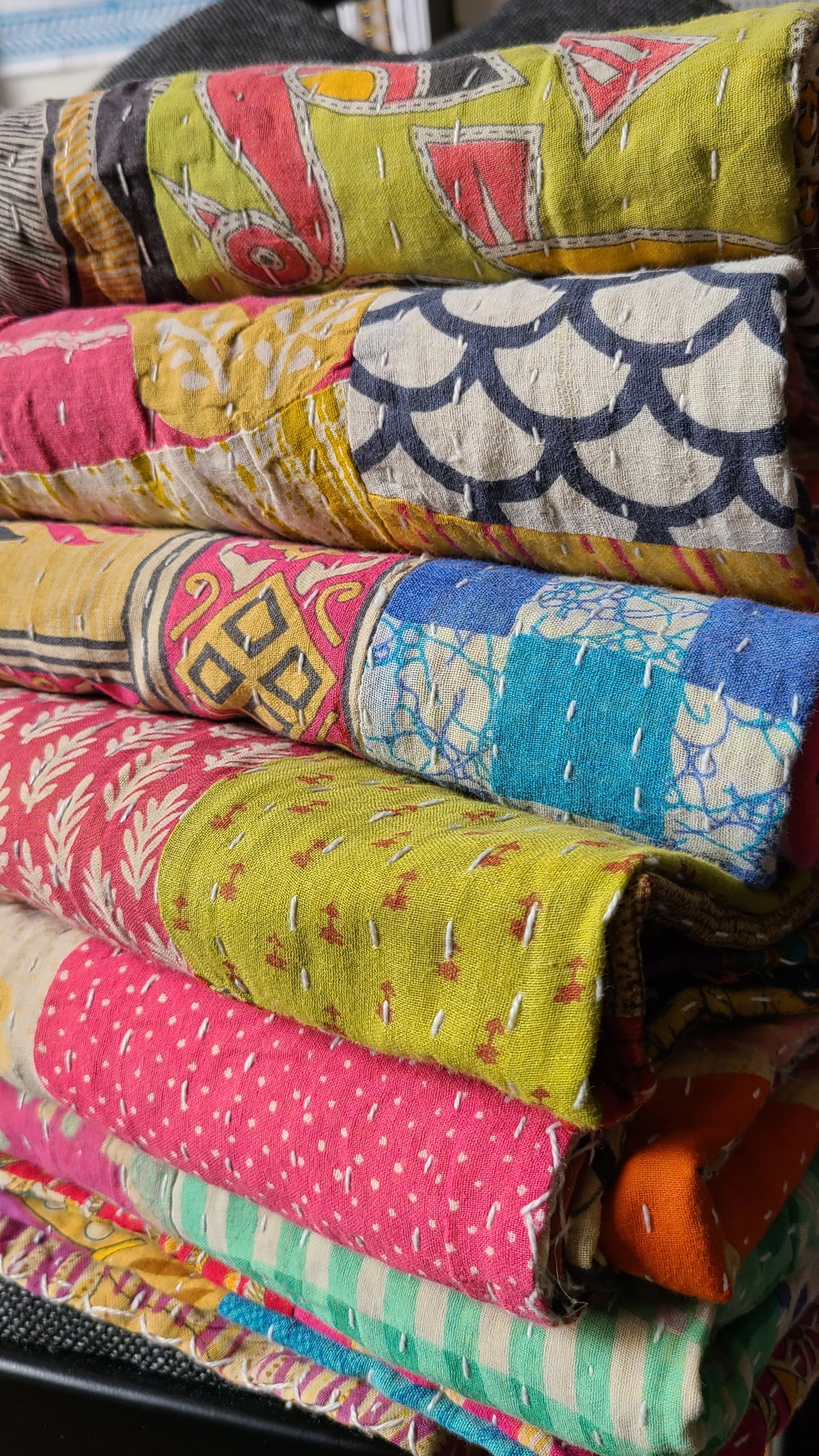 Thrift Kantha Quilt : A Tapestry of Indian Craftsmanship - My Store