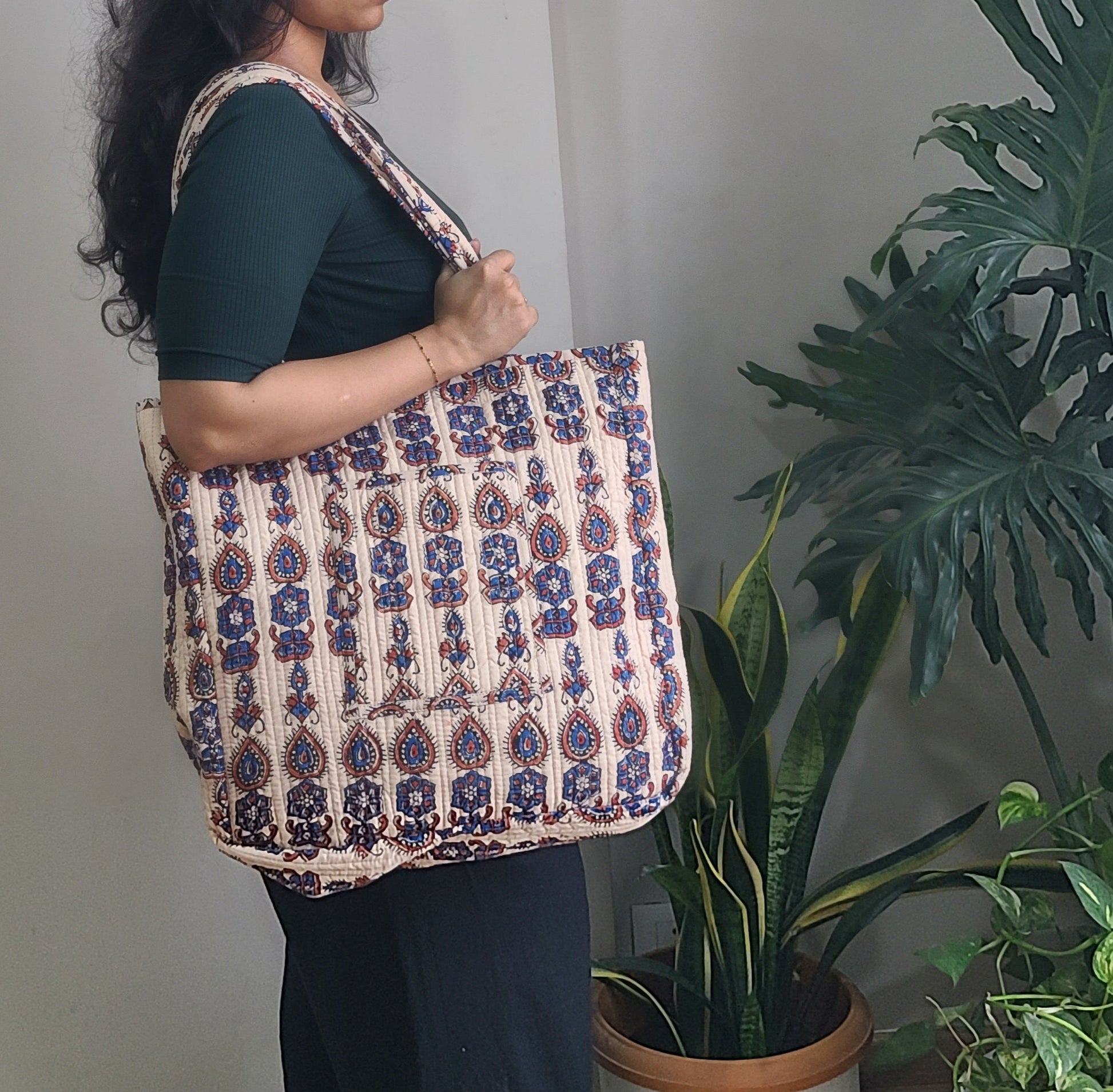 Floral bagru Reversible Tote bag - My Store