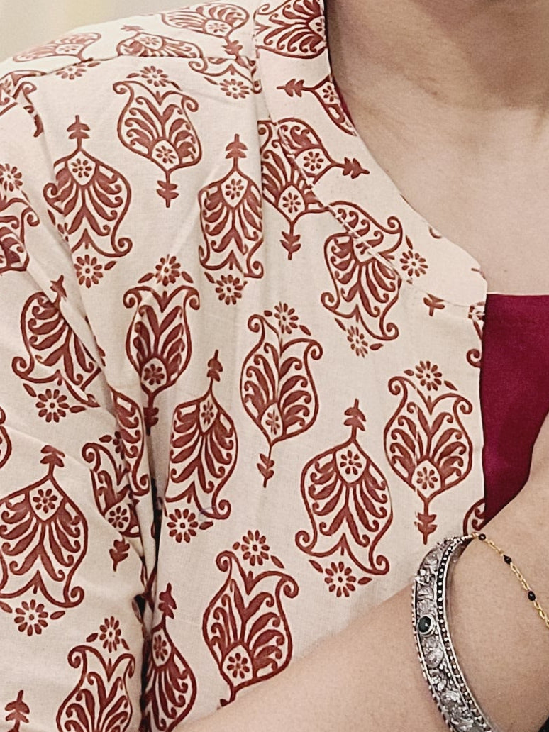 Sleevless solid Dress with Shrug