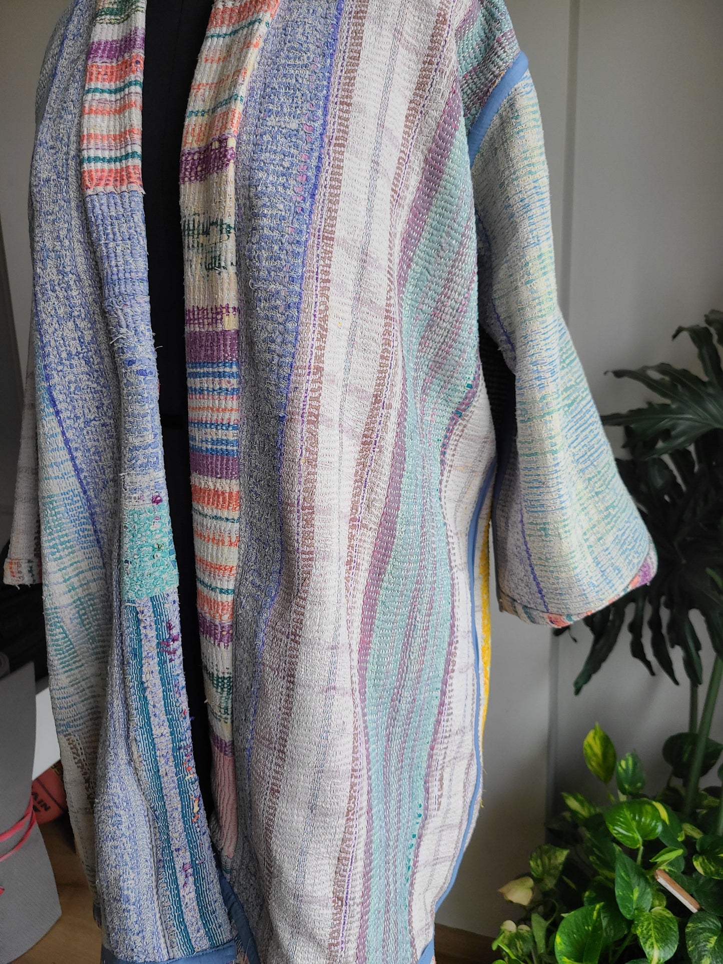 Vintage Reversible Thrift Kantha Jacket: Sustainable Outerwear from Upcycled Recycled Sarees - My Store