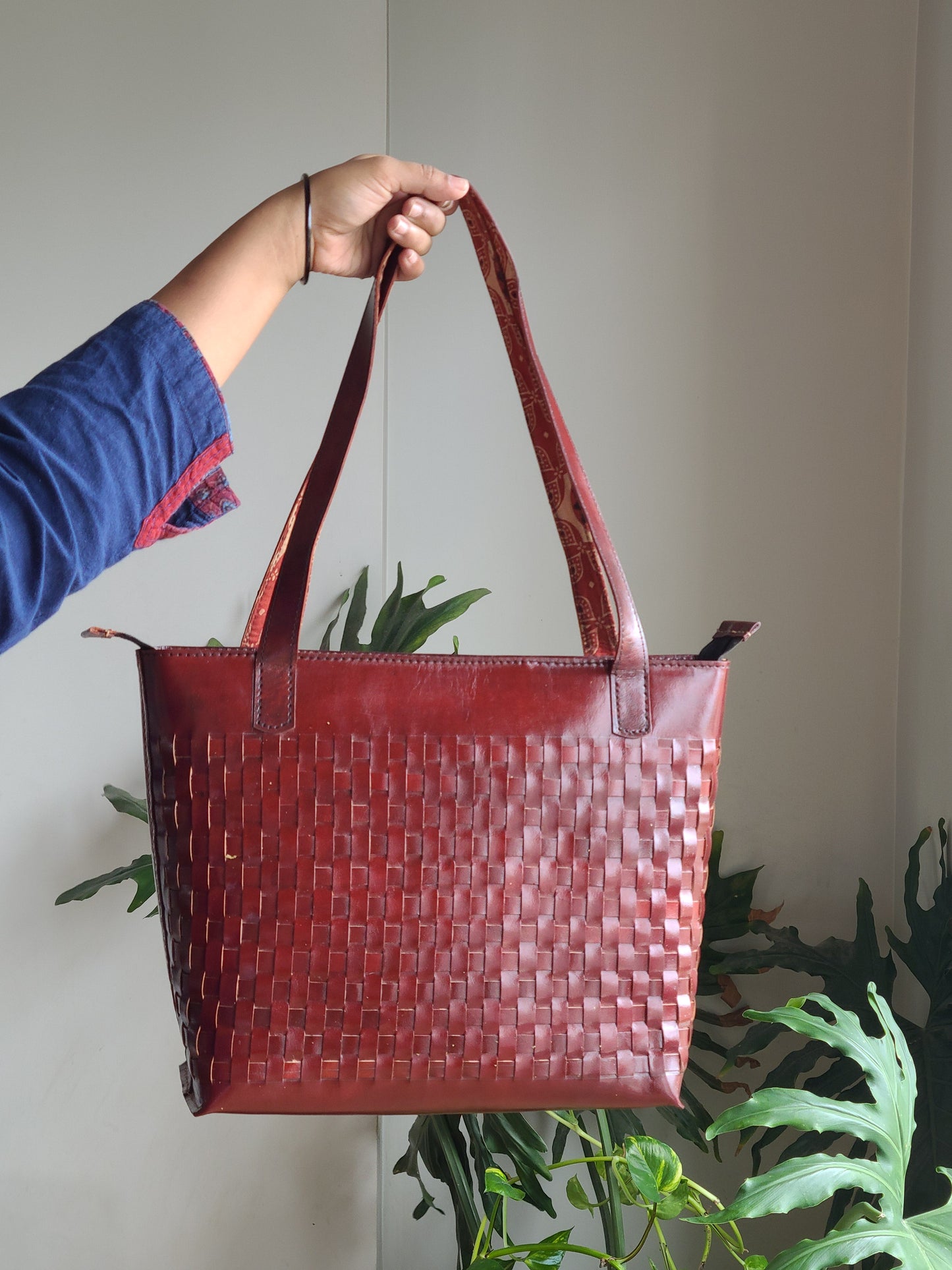 Leather Shoulder bag with checks pattern