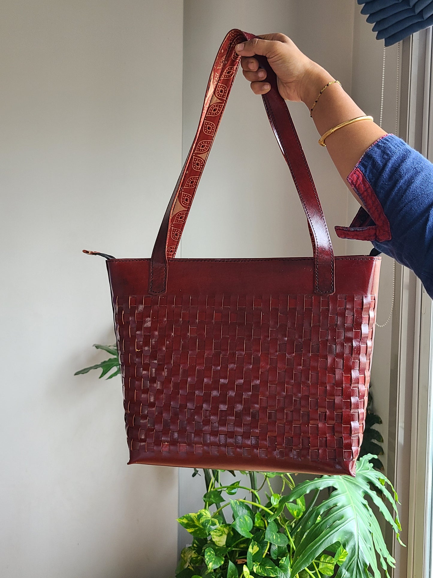 Leather Shoulder bag with checks pattern