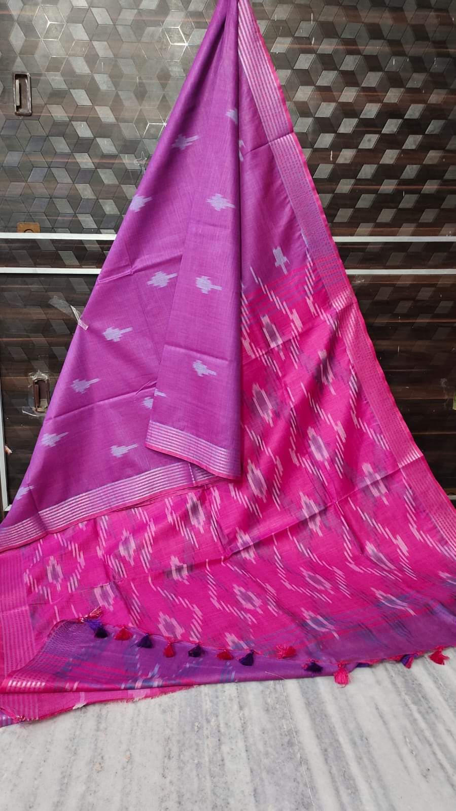 Ikkat- Linen cotton Saree