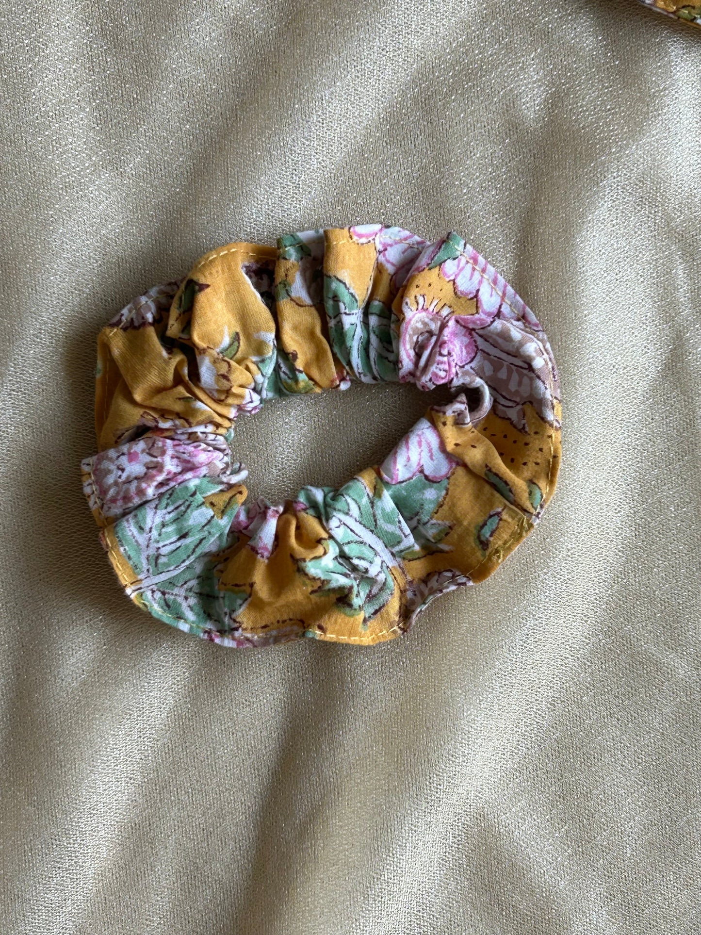 Floral printed Scrunchies- set of 3