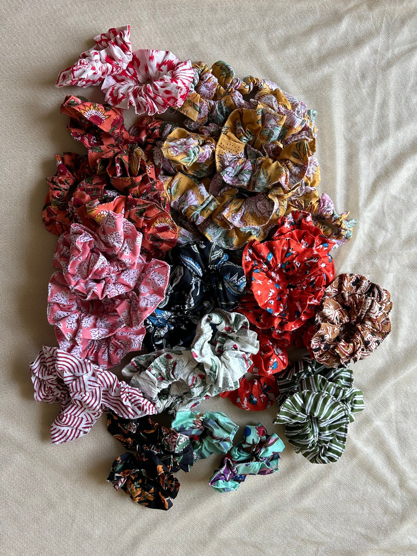 Floral printed Scrunchies- set of 3