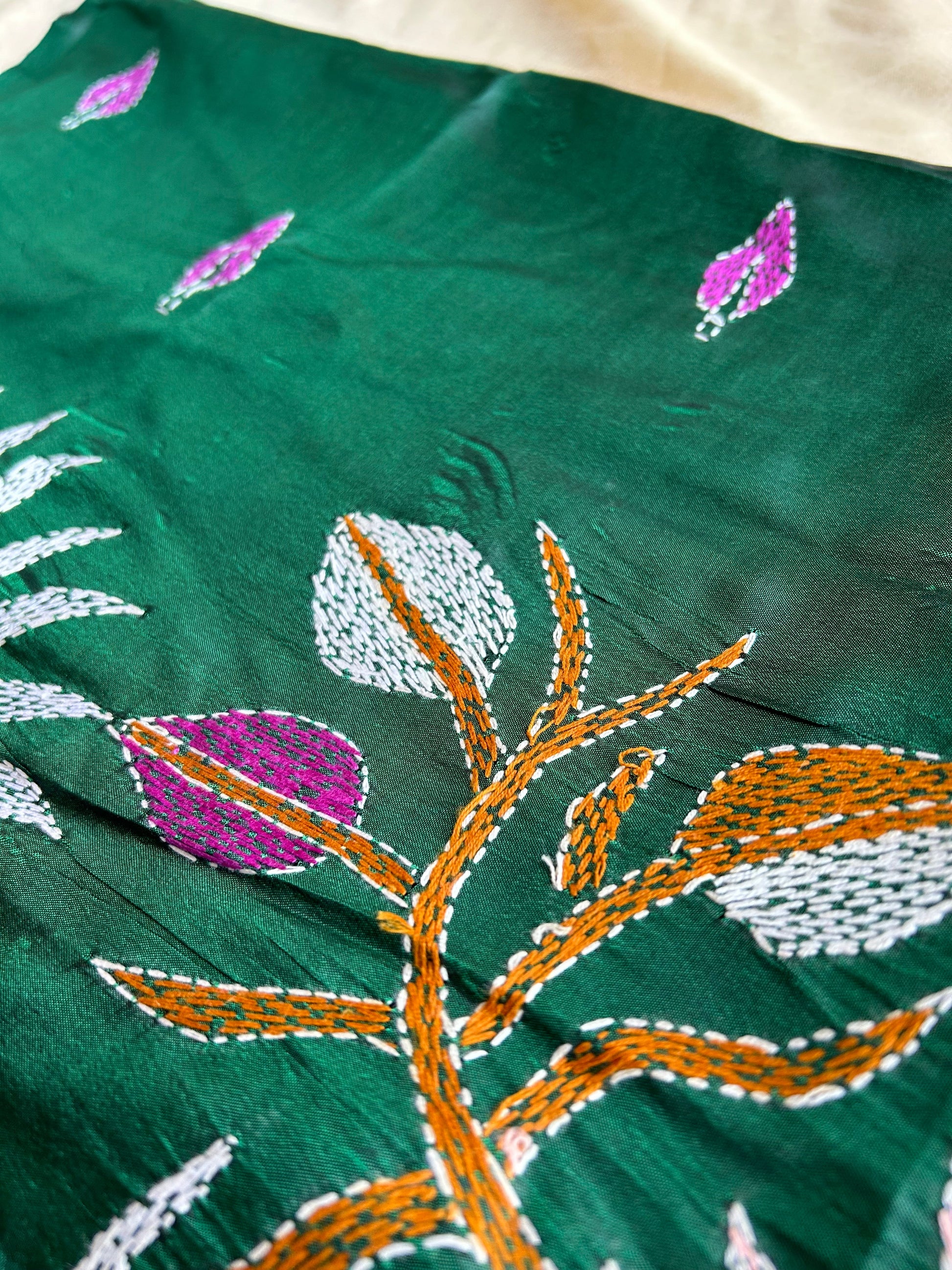 Bottle Green - white Kantha Bangalore Silk Saree - My Store