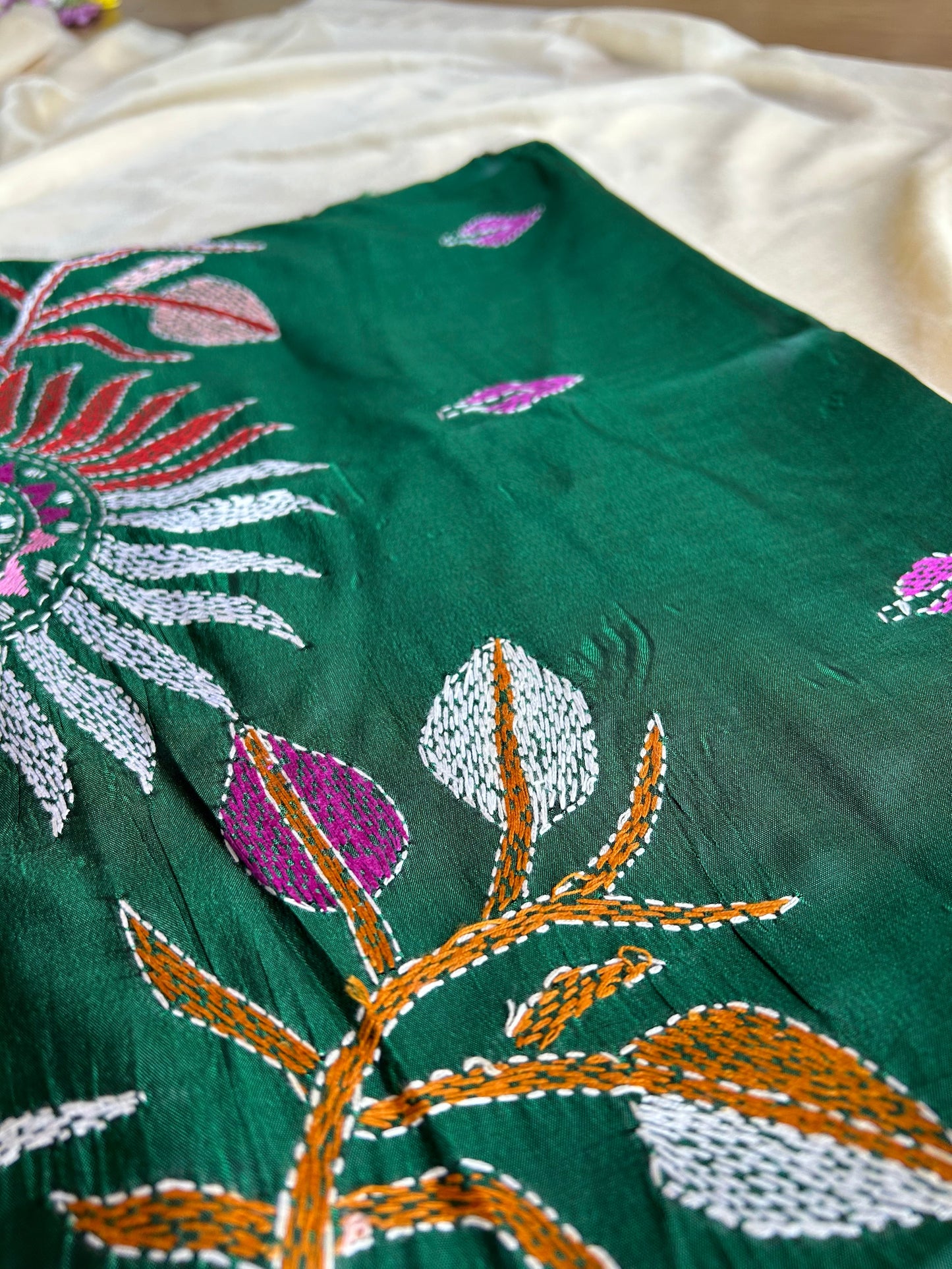 Bottle Green - white Kantha Bangalore Silk Saree - My Store