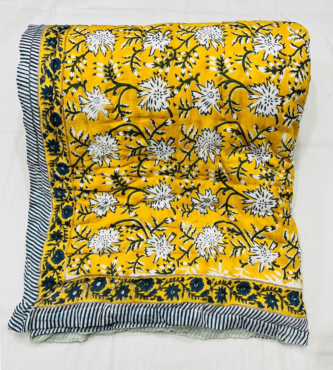 Exquisite Block Printed Rasai from Jaipur - Handcrafted Comfort and Elegance - Indianidhi