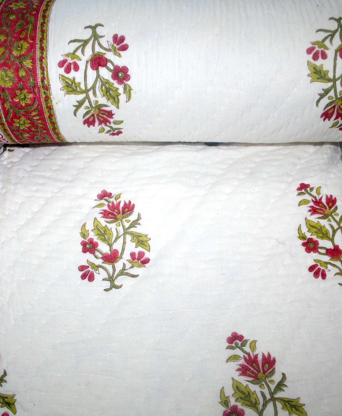 Exquisite Block Printed Rasai from Jaipur - Handcrafted Comfort and Elegance - Indianidhi