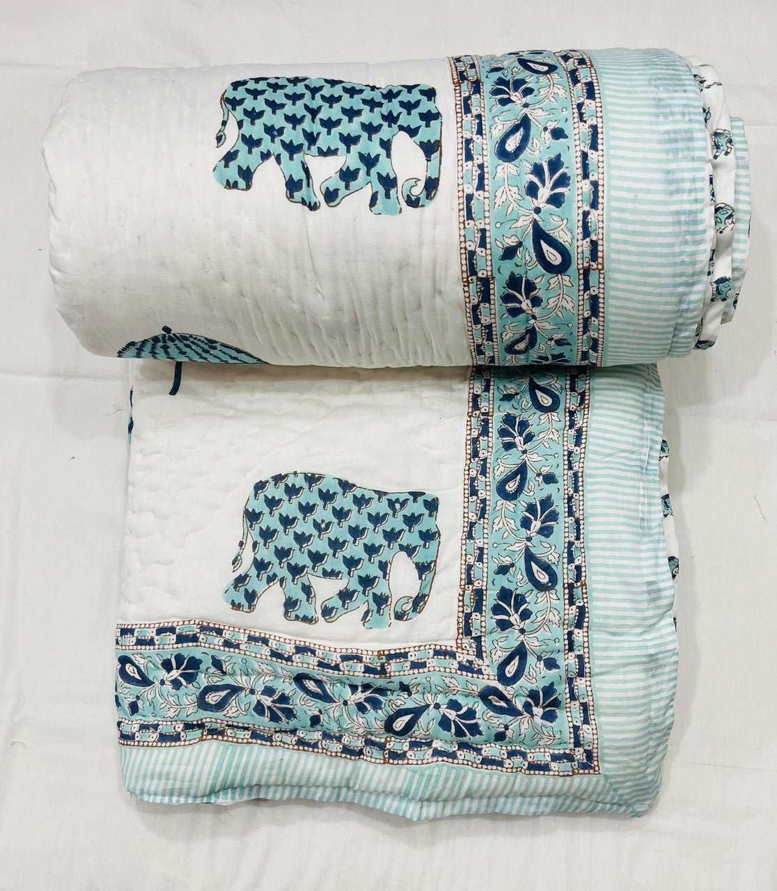 Exquisite Block Printed Rasai from Jaipur - Handcrafted Comfort and Elegance - Indianidhi