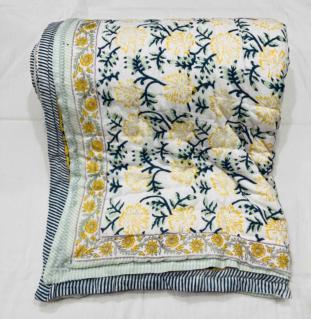 Exquisite Block Printed Rasai from Jaipur - Handcrafted Comfort and Elegance - Indianidhi