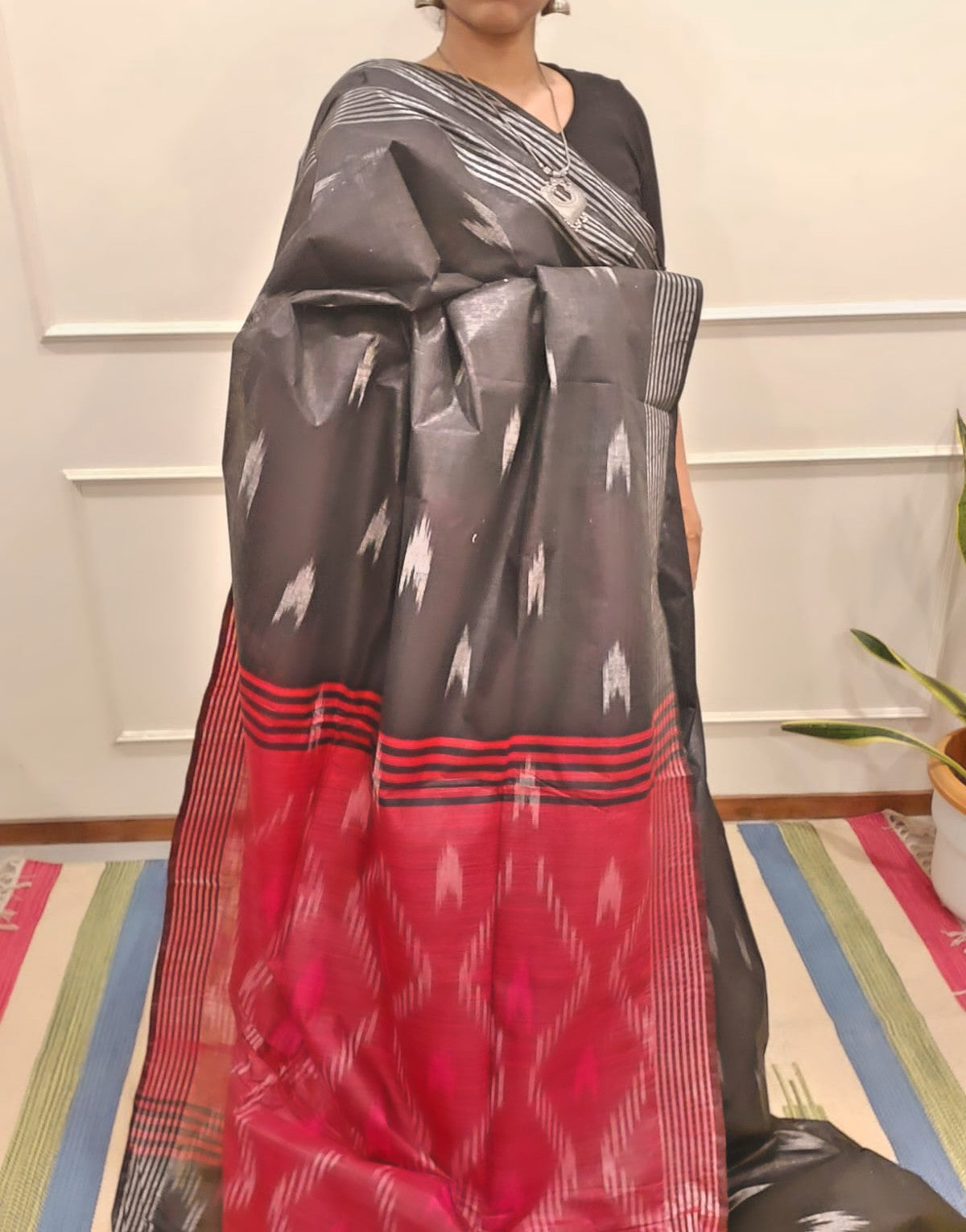 Ikkat- Linen cotton Saree